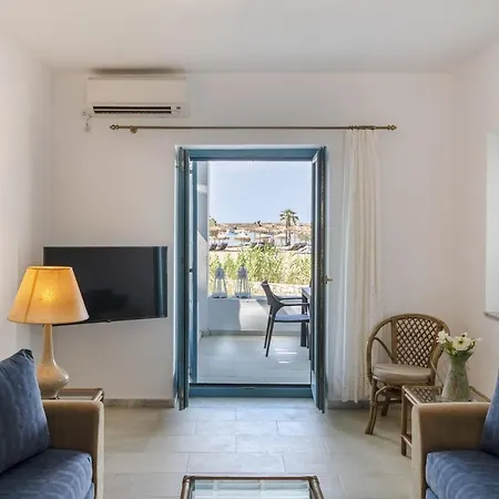 Beachside 2 Bedroom Naousa (Paros)