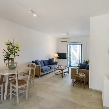 Beachside 2 Bedroom * Naousa (Paros)