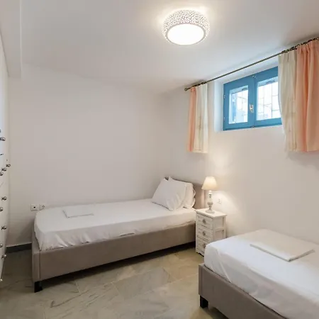 Beachside 2 Bedroom Naousa (Paros)